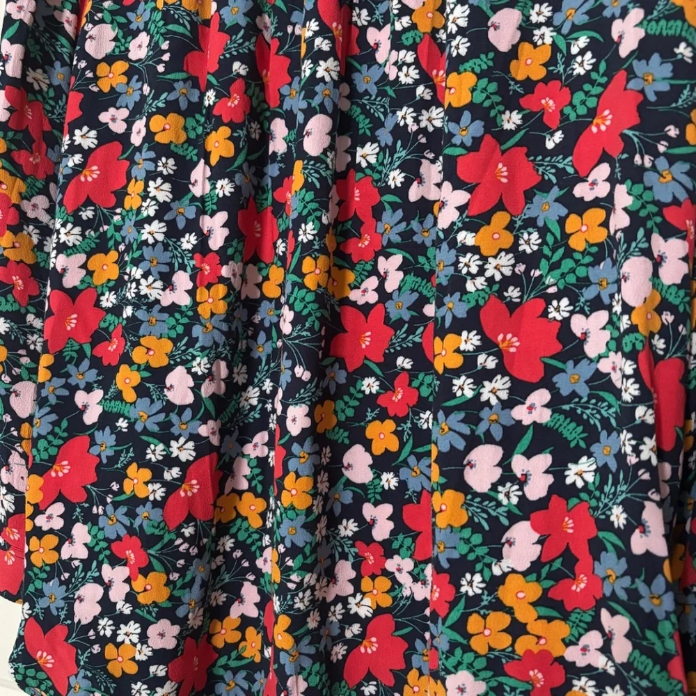 Loft Women's Floral Blouse Size L - Picture 7 of 14